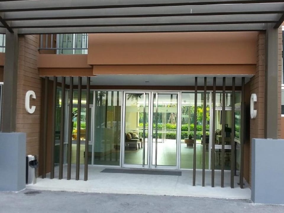 Baan Thew Lom Condo Cha Am Hua Hin Apartment in Thailand