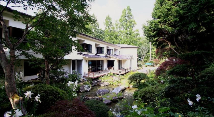 Teiensaryo Yamanakako Ryokan in Shizuoka Prefecture