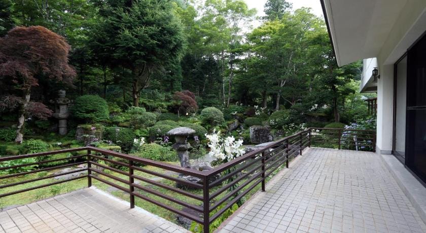 Teiensaryo Yamanakako Ryokan in Shizuoka Prefecture