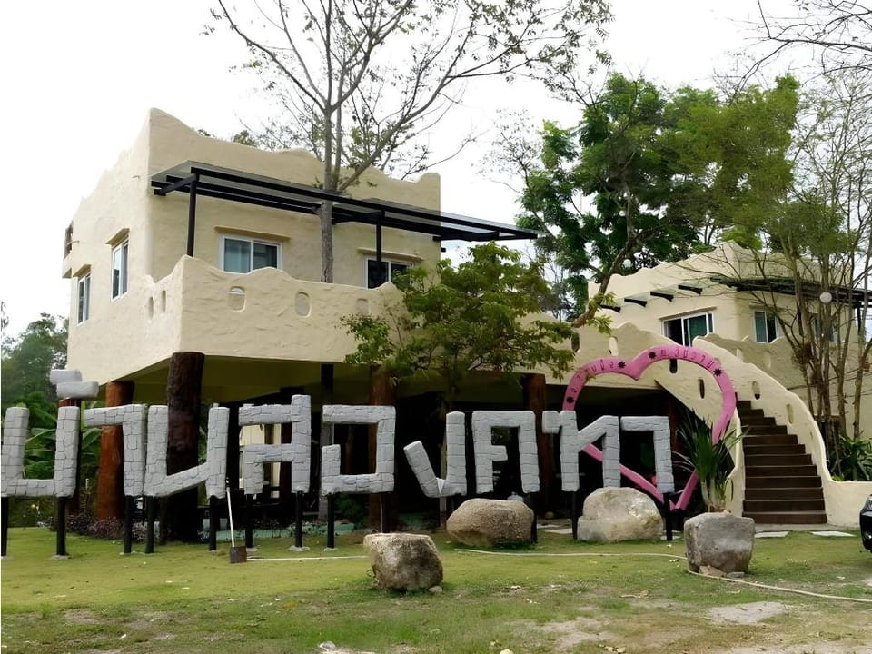 Baansongkhata Hotel in Thailand