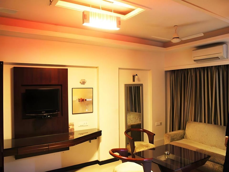 Kyriad Hotel Indore by OTHPL Hotel in India