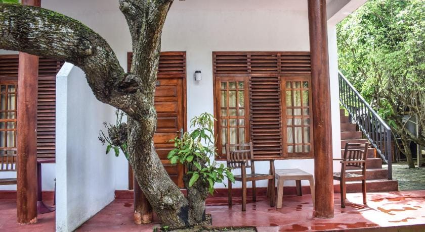Sea Zone Resort Bed and Breakfast in Mirissa