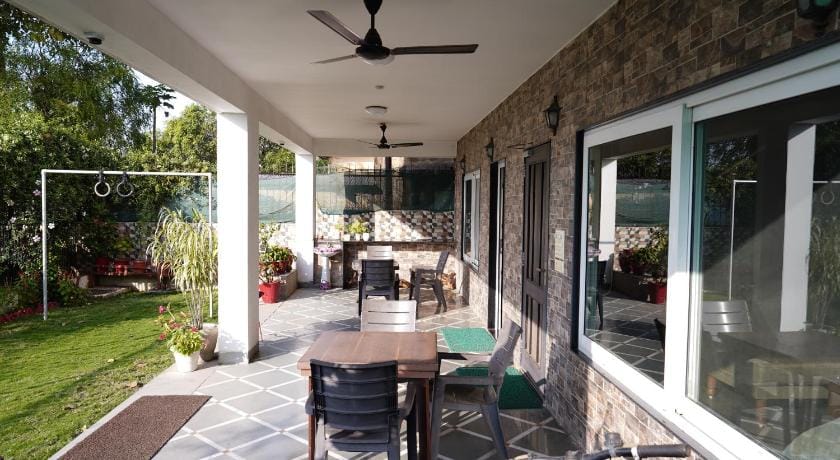 Lagovilla Bhopal Bed and Breakfast in India
