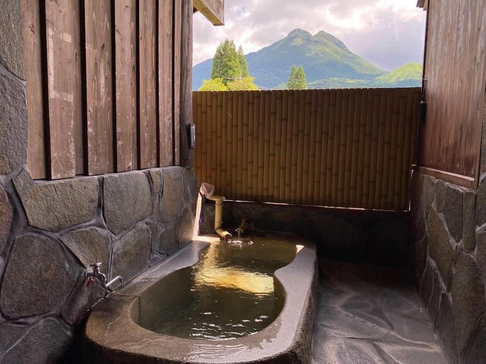 Yufuin Ryokan Nogiku Hotel in Japan