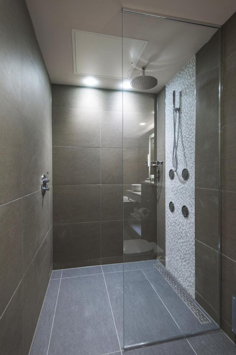 Genting Hotel & Spa at Resorts World Birmingham Hotel in Marston Green