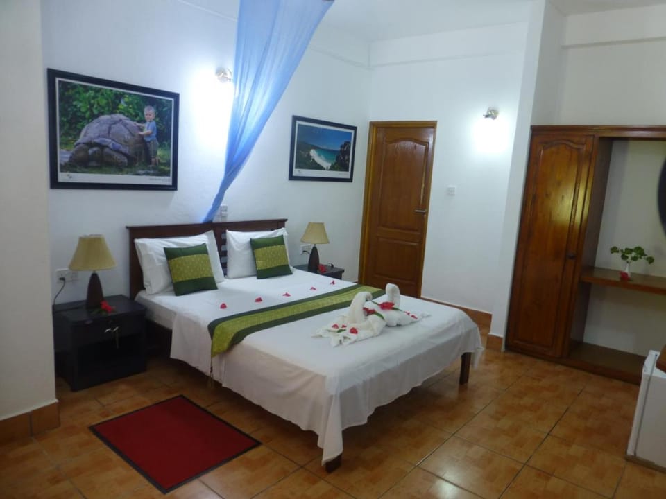 Zerof Guest House Bed and Breakfast in Africa