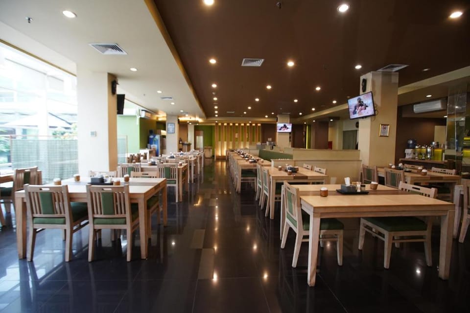 TreePark Hotel Karawang Hotel in West Java