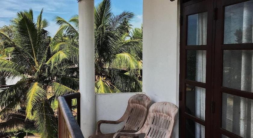 Ceylon Surf Guest Holiday Resort Bed and Breakfast in Southern Province
