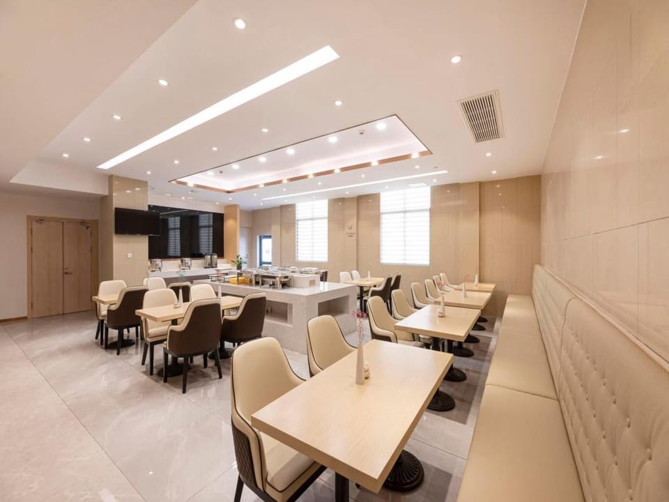 Lavande Hotel Suzhou South Renmin Road Hotel in Suzhou