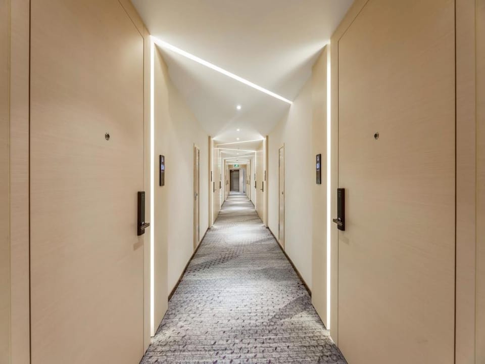 Lavande Hotel Suzhou South Renmin Road Hotel in Suzhou