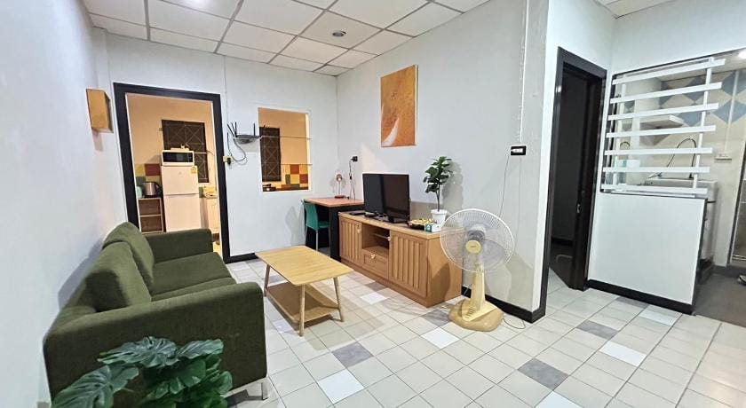 Village House CAC123 Hotel in Choeng Thale