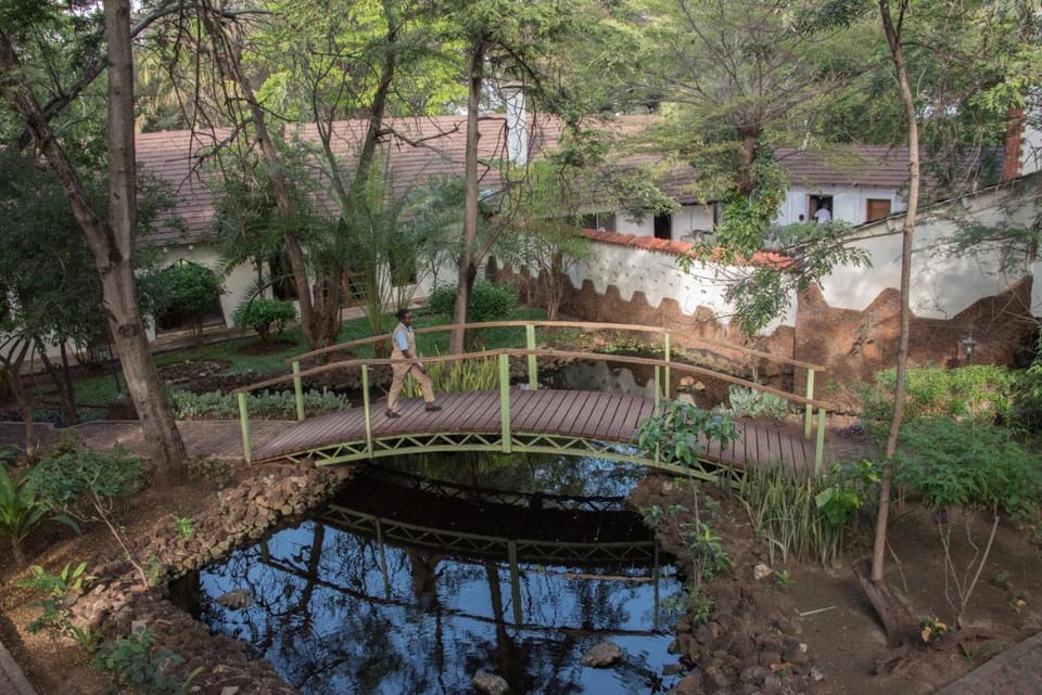 Hunters Lodge Bed and Breakfast in Kenya