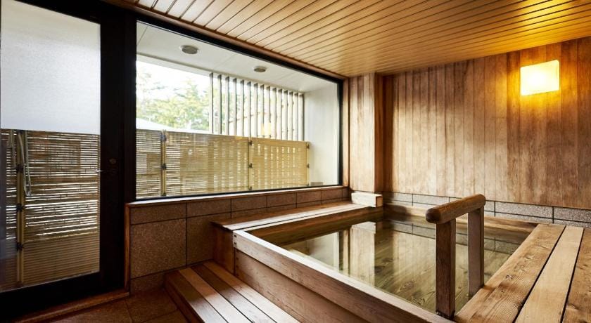 Sarusawaike Yoshidaya Ryokan in Japan