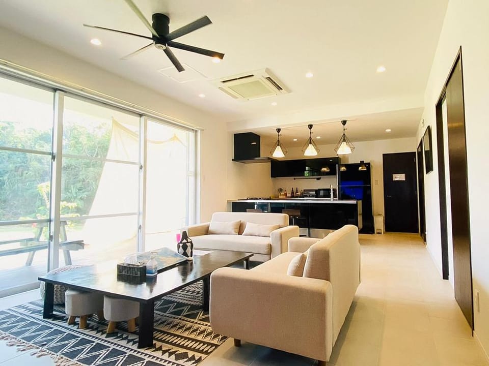 Guesthouse Umioto Miyakojima Hotel in Okinawa Prefecture