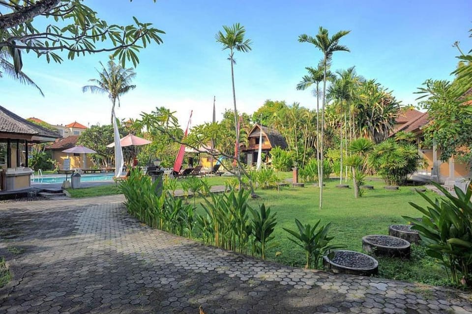Suji Bungalow Hotel in Kuta