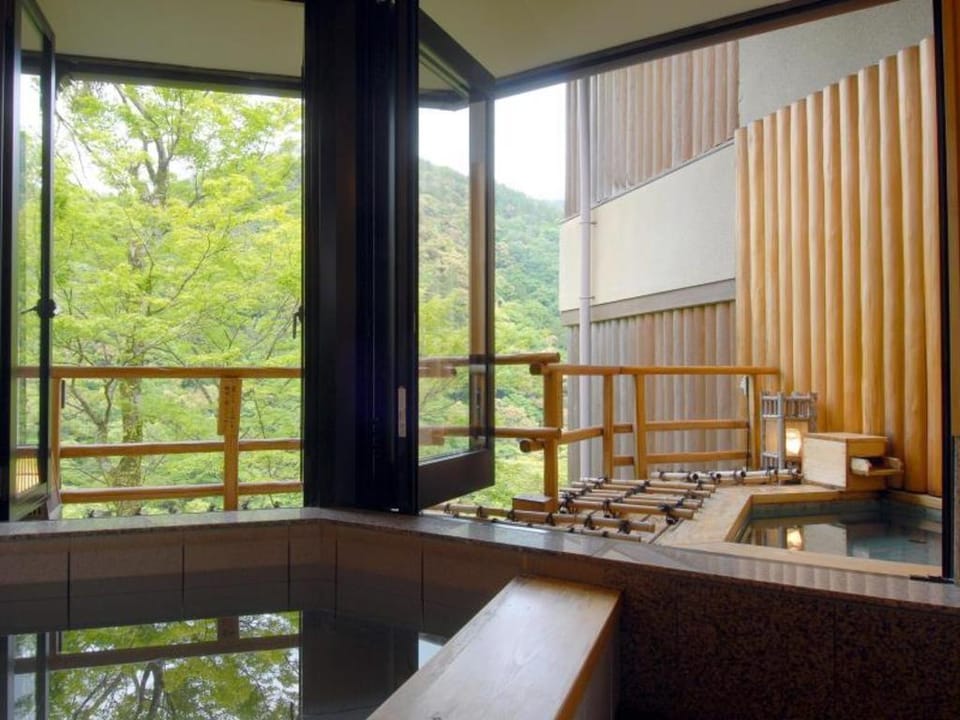 Momijiya Honkan Takao Sansou Ryokan Ryokan in Kyoto