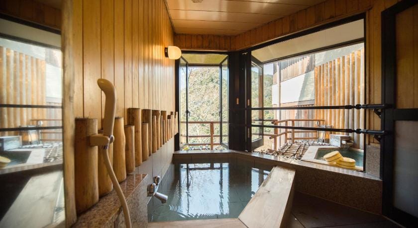 Momijiya Honkan Takao Sansou Ryokan Ryokan in Kyoto