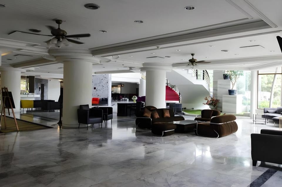 First Pacific Cirrus Hotel in Pattaya City