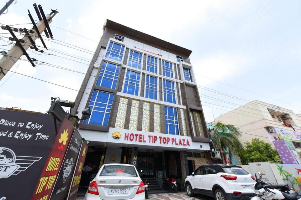 Hotel O by OYO Tip Top Plaza Hotel in Jaipur