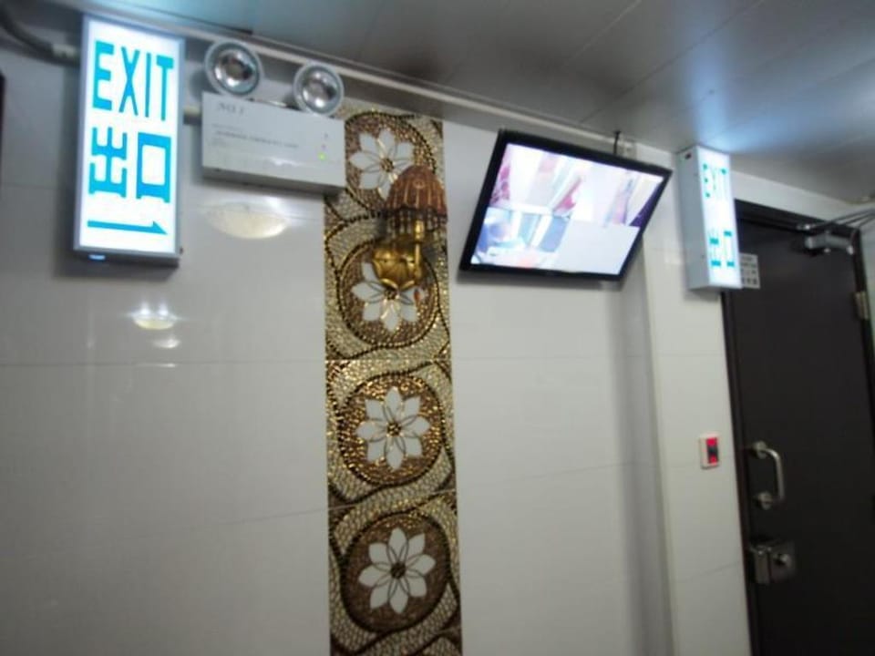 New Guangzhou Guest House Bed and Breakfast in Hong Kong