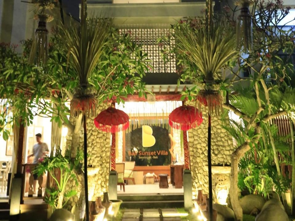 Bali Sunset Villa Hotel in Kuta