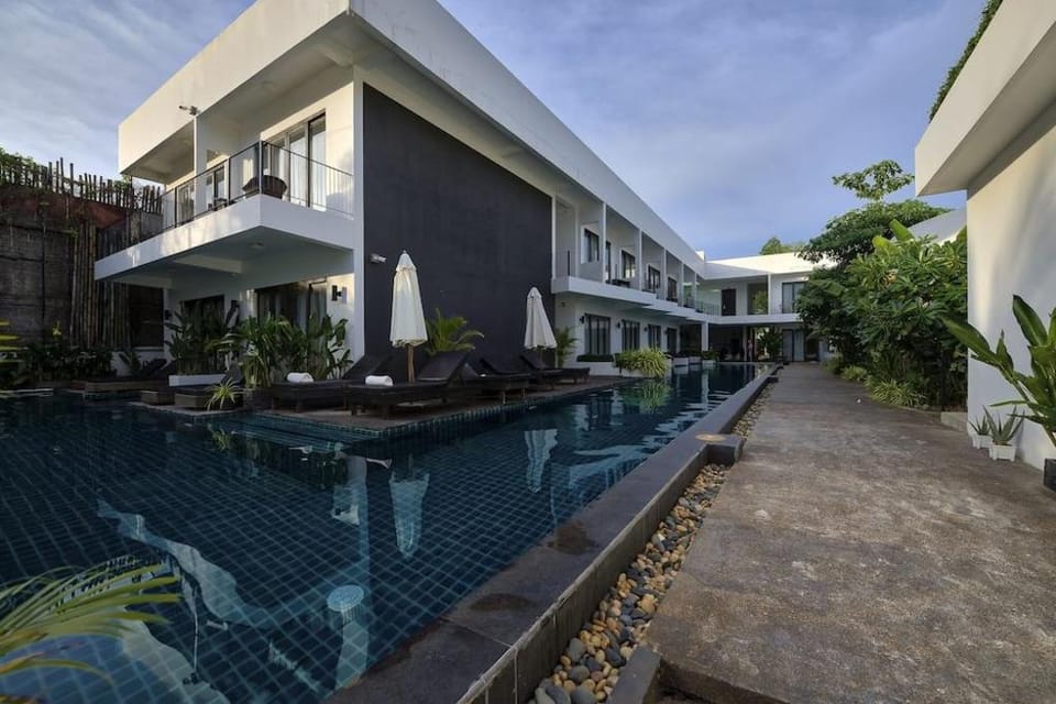 Ren Resort Hotel in Ream