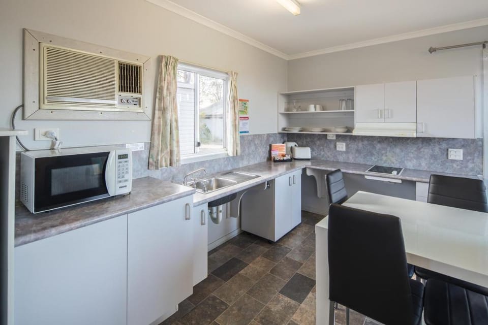 Ingenia Holidays Hunter Valley Campground/ 
RV Resort in Cessnock