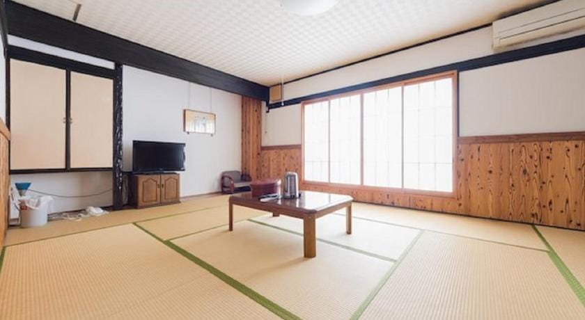 Hotel Villa Dogo Bed and Breakfast in Japan