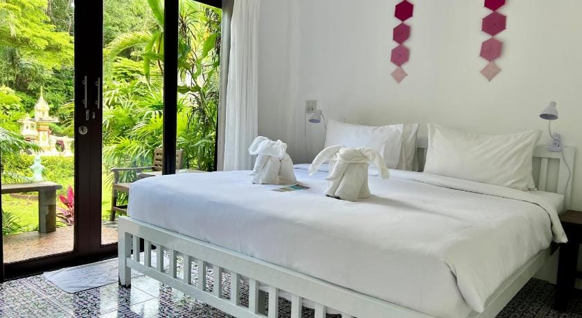 Wave-F Homestay  Vacation rental in Trat Changwat