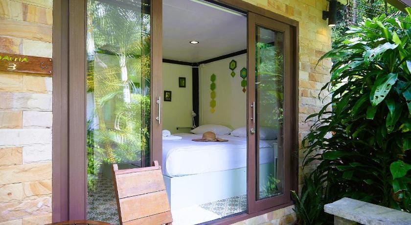 Wave-F Homestay  Vacation rental in Trat Changwat