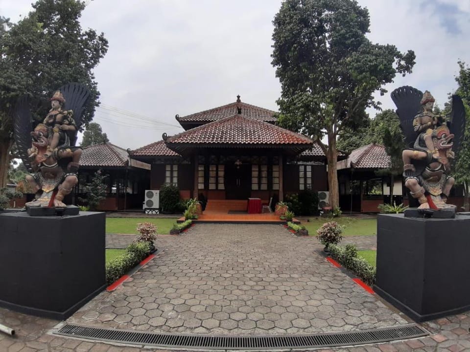 Hotel Owabong Purbalingga Hotel in Indonesia