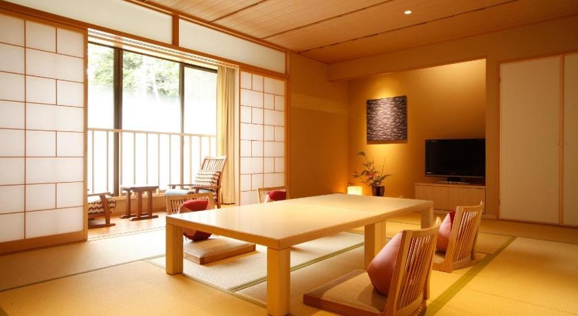 Yuraku Kinosaki Spa and Gardens Ryokan Ryokan in Hyogo Prefecture