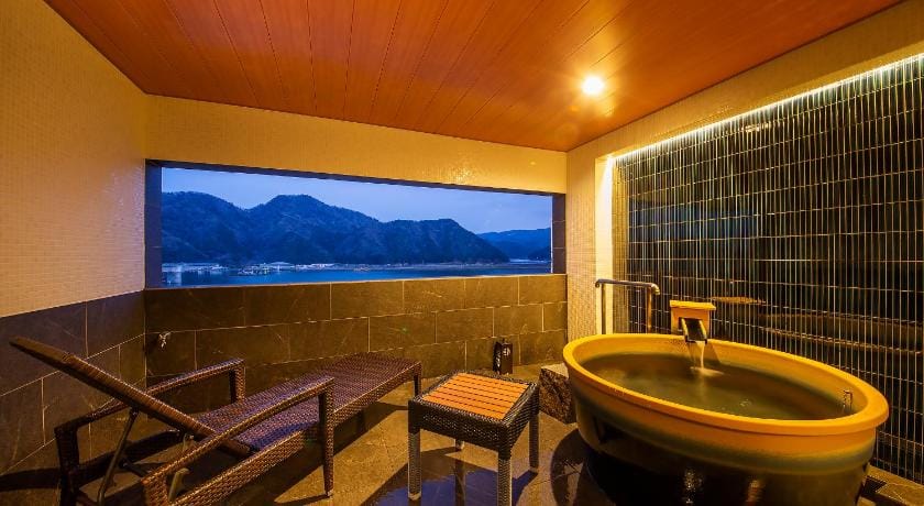 Kawaguchiya Riverside Hotel Ryokan in Hyogo Prefecture