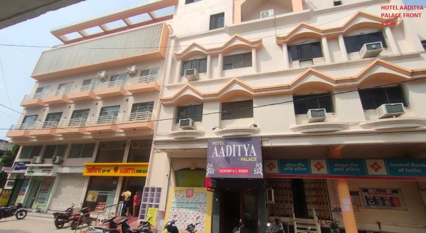 hotel Aaditya Palace Hotel in Maharashtra