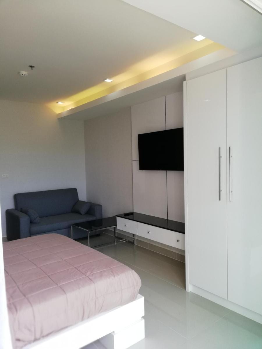 Cosy Beach View Apartments Apartment in Pattaya City