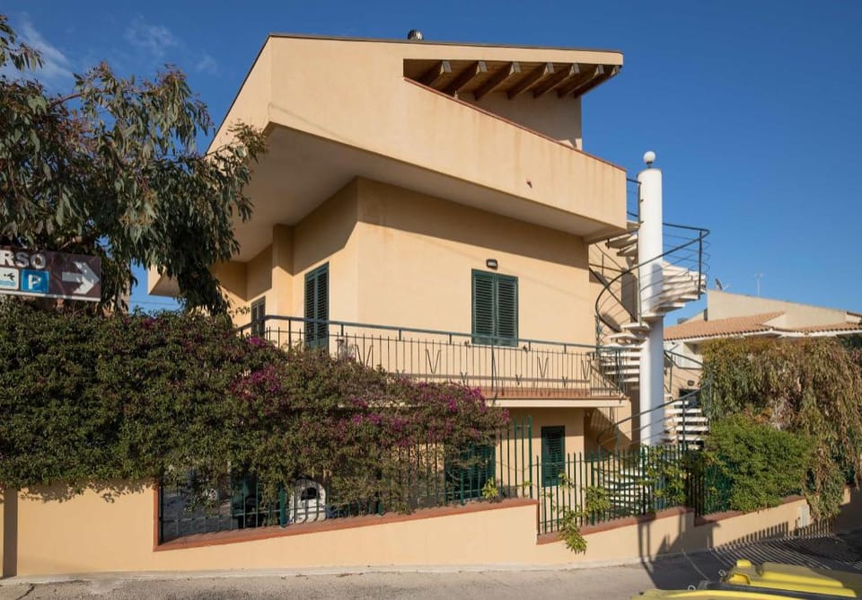 Apartment Eucaliptus sea view Apartment in Avola