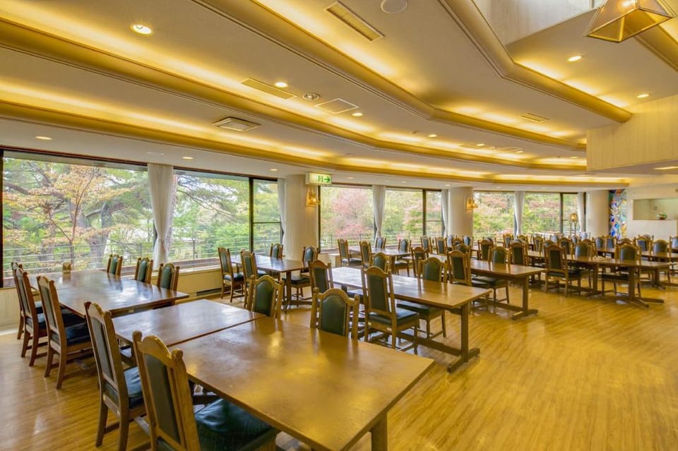 Yamanakako Shuzanso Ryokan in Shizuoka Prefecture