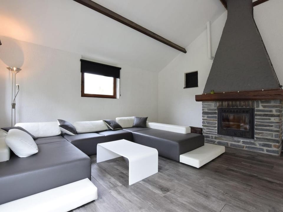 Luxury Villa with Pool Vacation rental in Wallonia, Belgium