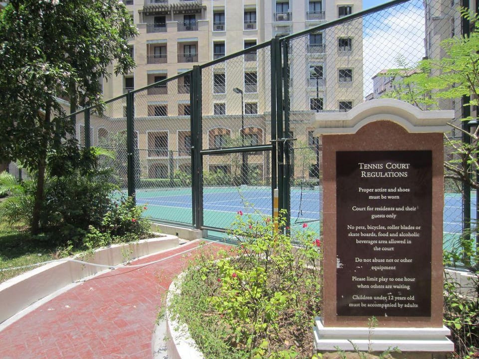 Sarasota Newport 1 Bedroom Apartment in Pasay
