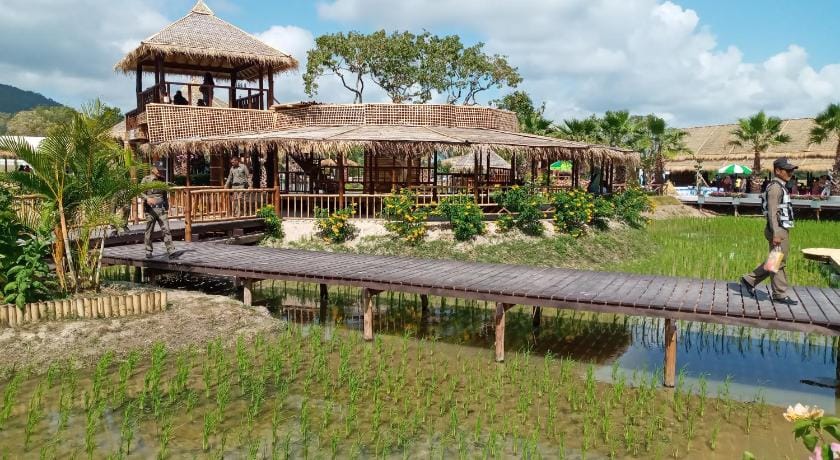 Stella Resort Khanom Bed and Breakfast in Thailand