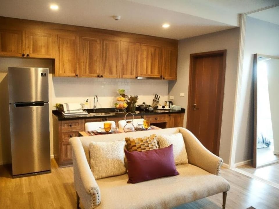 Autumn huahin 90/6 Apartment in Nong Kae