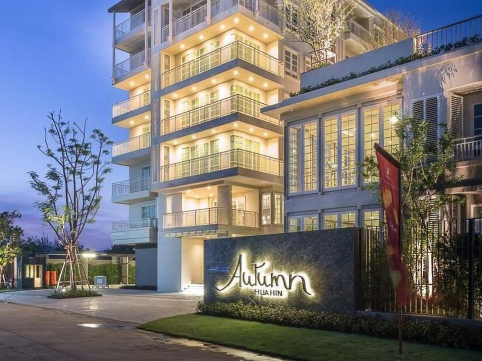Autumn huahin 90/6 Apartment in Nong Kae