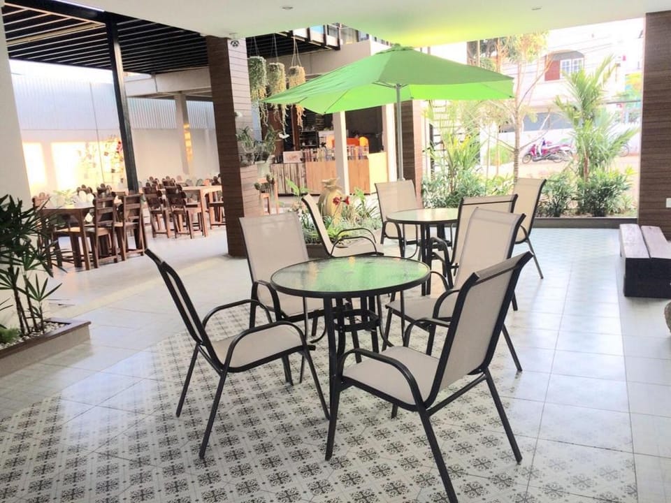 Dino Studio Luxury Homestay Hotel in Laos