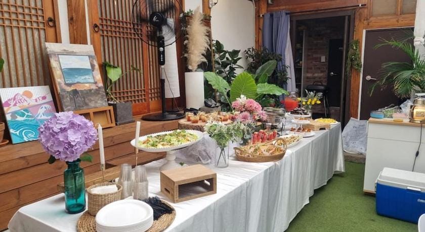 Bibimbap Hanok Guesthouse Gyeongbokgung Private Villa Hotel in Seoul
