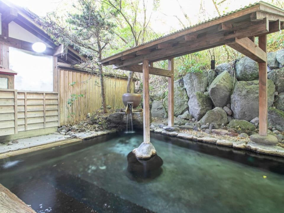 Yufuin Bessou Shikisai Hotel Ryokan in Japan