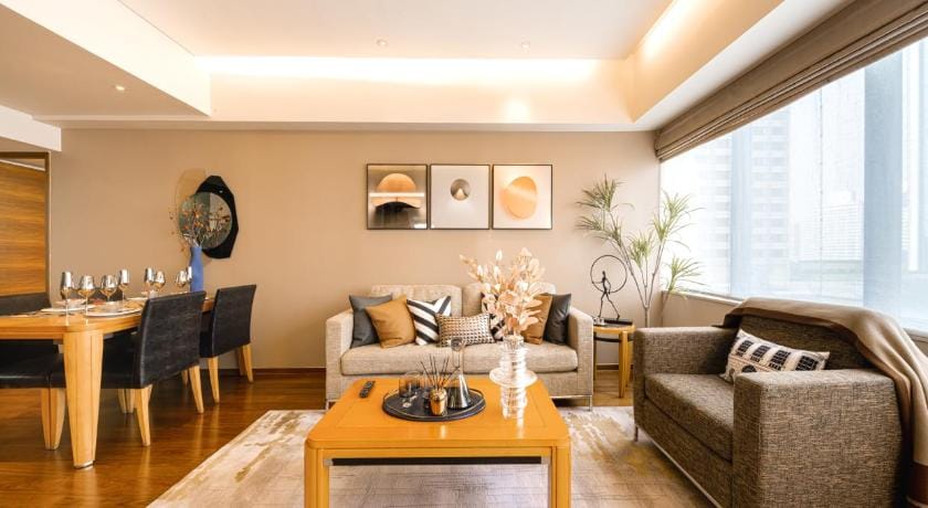 Shanghai Centre Serviced Apartment Apartment hotel in Shanghai