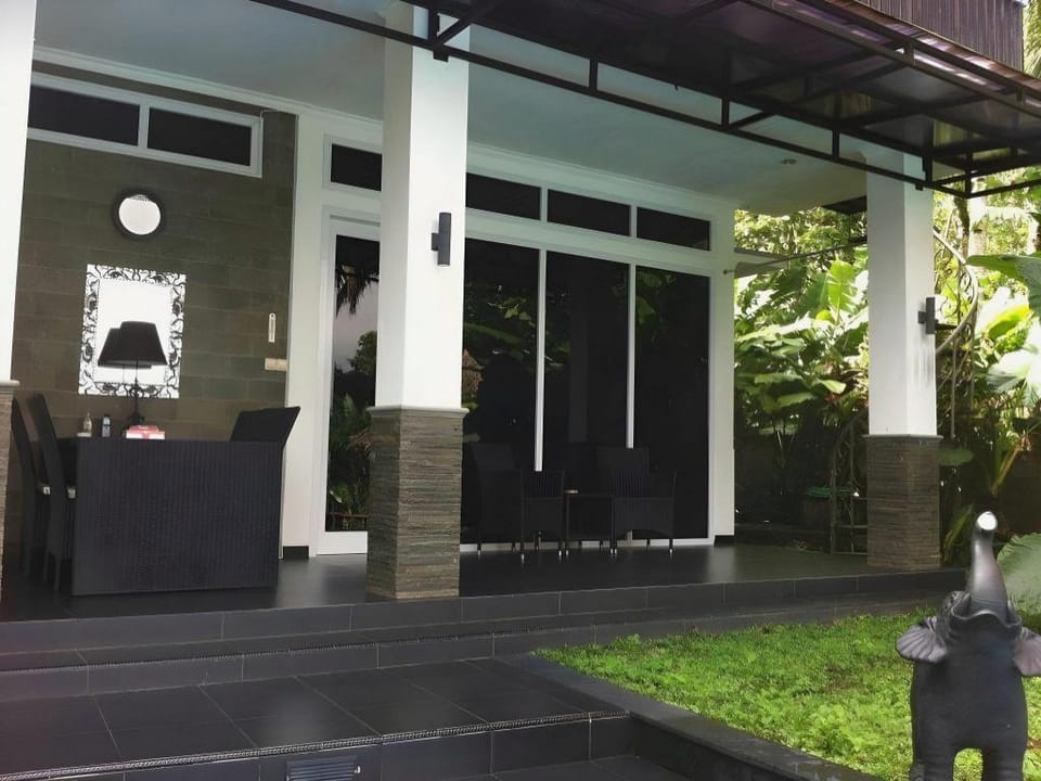Oase van Java Bed and Breakfast in Indonesia