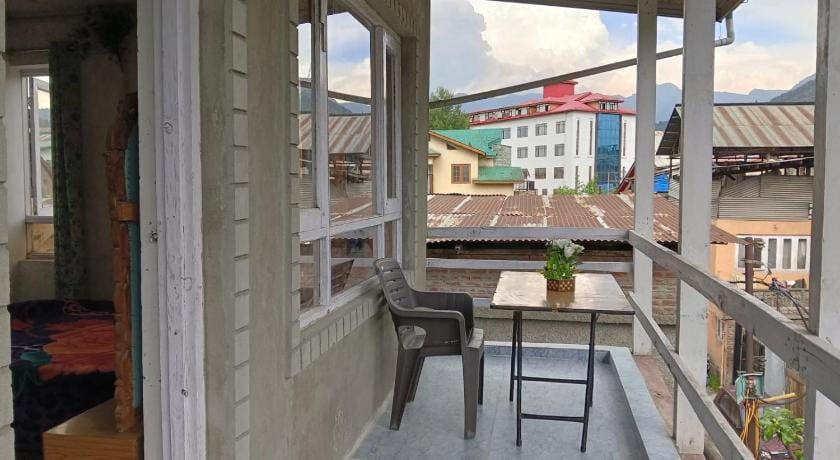 New World Guest House Hotel in India