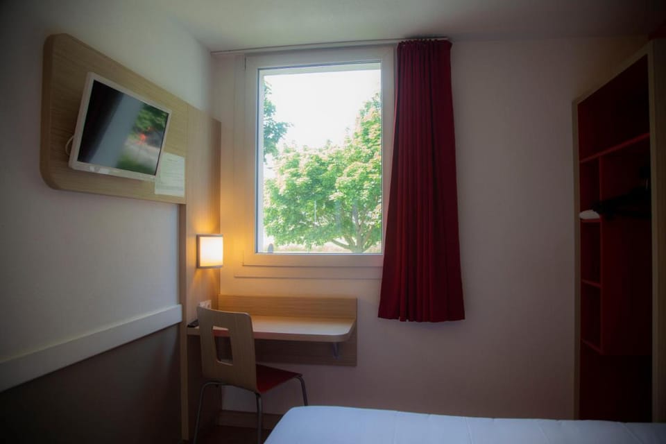 Kyriad ECO - Arras Saint Laurent Blangy Parc Expo Hotel in Arras