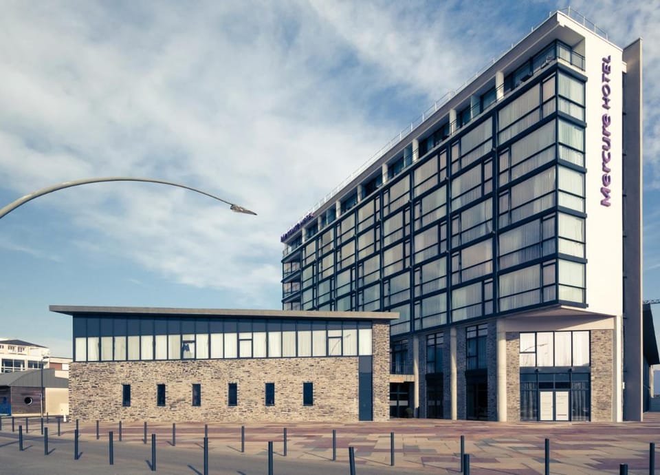 Mercure Cherbourg Centre Port Hotel in Normandy
